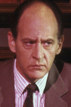 Earl Boen
